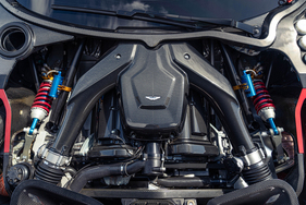 Aston Martin Vulcan (2015) - angeboten als Lot 053 an der Gooding & Co Versteigerung von Pebble Beach am 16./17. August 2019