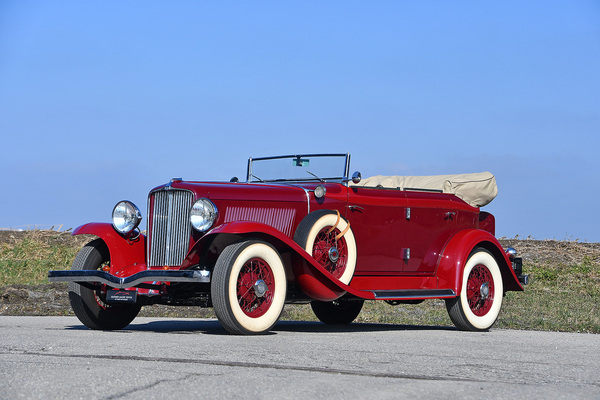 Auburn 8-100A Phaeton Sedan (1932) - als Lot 56 angeboten an der Versteigerung der Oldtimer Galerie Toffen am 22. März 2025