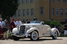 Auburn 851 Speedster "Marlene Dietrich" (1935) am Concours d'Elegance "Jewels in the Park" im Schloss Dyck - Class F "Nobless Design" (C23)