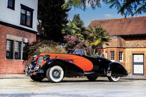 Auburn 851 Supercharged Boattail Speedster (1935) - Der Auburn ist eine Skulptur