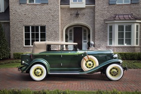 Auburn Eight Custom Phaeton Sedan by Limousine Body Company (1932) - als Lot 157 an der RM Auction Motor City vom 26. Juli 2014