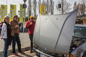 Auch Frauen fahren H-Kennzeichen – Retro Saisonauftakt 2025 Auch Frauen fahren H-Kennzeichen – Retro Saisonauftakt 2025