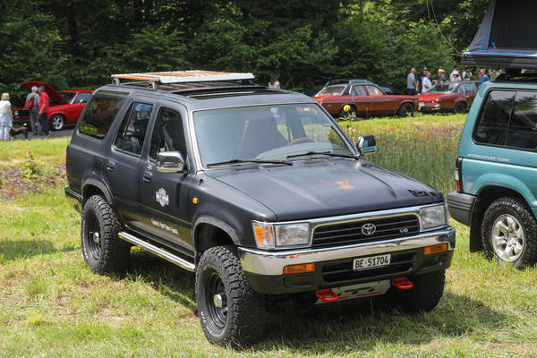 Auch Geländewagen und SUV gehörten zum Youngtimer-Repertoire - Youngtimer Stockental 2025