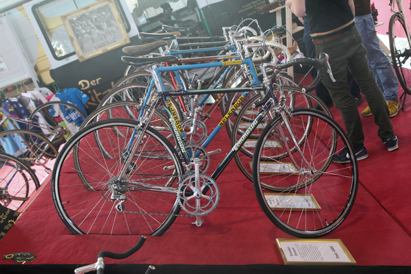 Auch Rennräder wurden ausgestellt, z.B. dieses Tommasini Diamante, angeboten für EUR 4500 - Retro Classics Stuttgart 2020