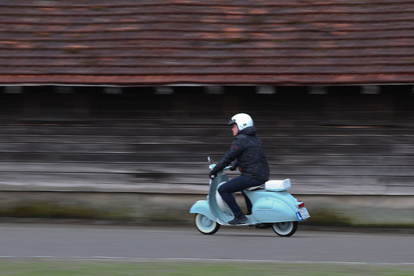 Auch Roller sind willkommen - Oldtimer Sunday Morning Zug Treffen am 5. Mai 2019