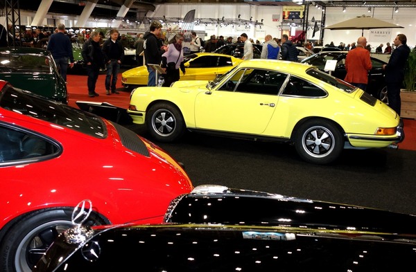 Auch das Angebot an Porsche war üppig – Interclassics Classic Car Show Brüssel 2023