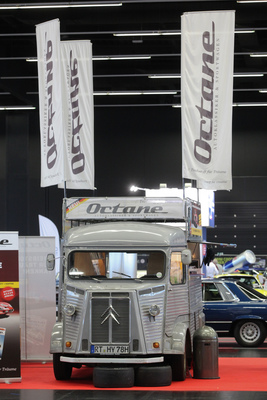 Auch das Magazin Octane (D) hatte einen Stand - Classic Expo Salzburg 2019