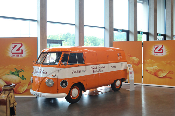 Auch der Snacks-Hersteller macht auf Oldtimer - Swiss Classic World 2014