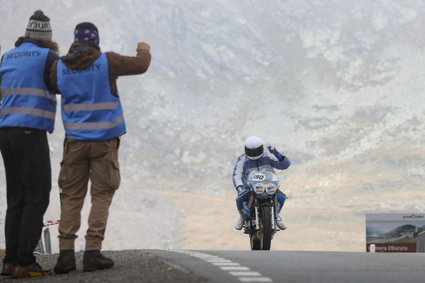 Image: The motorcycles also generated a lot of enthusiasm, even if they were only riding as a demonstration - Bernina Gran Turismo 2023 mountain race