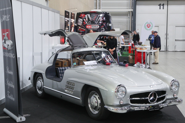 Auch ein Mercedes-Benz 300 SL Flügeltürer darf nicht fehlen - Swiss Classic World Luzern 2019