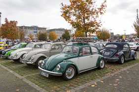 Auch ein paar VW-Käfer waren anwesend – Retro-Saisonabschluss 2024 Auch ein paar VW-Käfer waren anwesend – Retro-Saisonabschluss 2024