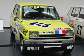 Auch im Rennsport kam der Renault 5 zum Einsatz - Cup-Version im Renault-Museum