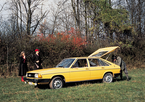 Audi 100 Avant (C2) (1978) - bereits beim Vorgänger des C3 gab es ein Avant-Modell, das aber eher eine Schrägheck-Limousine war