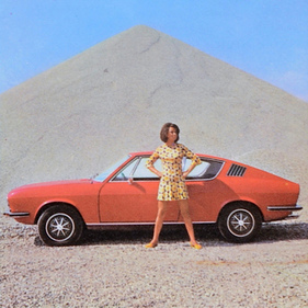 Audi 100 Coupé S (1971) – Farbfoto aus der Pressemappe