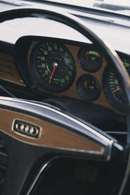 Audi 100 GL Zweitürer (1972) – Holzlook war Pflicht in der Mittelklase