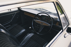 Audi 100 GL Zweitürer (1972) – Viel Licht im Innenraum