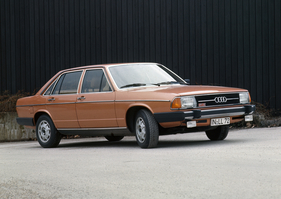 Audi 100 GLS 5E (1979) Audi 100 GLS 5E (1979)