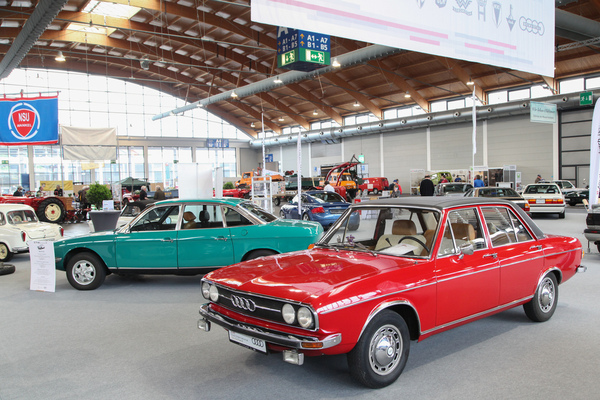 Bild Audi 100 LS (1974) - 100 PS reichten für 180 km/h, mit Vinyldach - Motorworld Classics Bodensee 2022