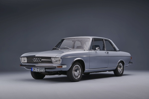 Image: Audi 100 LS Automatic (1968) - the large saloon was developed against Volkswagen's instructions