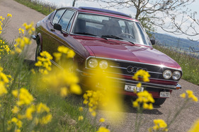 Audi 100 S Coupé (1976) - elegant von der Scheitel bis zur Sohle Audi 100 S Coupé (1976) - elegant von der Scheitel bis zur Sohle