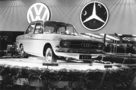 Audi (1965) - Internationale Automobilausstellung (IAA) in Frankfurt 1965 - wirtschaftliche Zusammenarbeit steht im Vordergrund