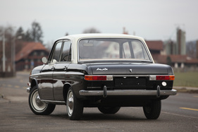 Audi (1965) - das Heck war gegenüber dem F 102 nur minimal verändert worden