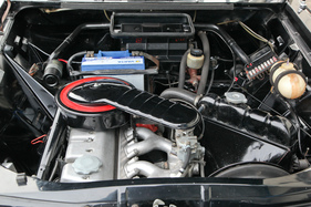 Audi (1965) - der Motor von Mercedes