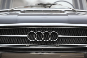 Audi (1965) - die vier Ringe auf dem Kühler