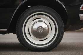 Audi (1965) - elegante Räder