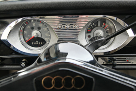 Audi (1965) - verspielter Instrumententräger