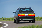 Audi 200 Avant Quattro (1986) – auch dem Spitzenmodell reichte ein einziges, nach unten gekrümmtes Auspuffröhrchen