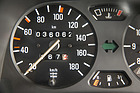 Audi 50 GLS (1977) - der Tacho reicht bis 180 km/h, so schnell wurde kein Serien-Audi 50 (1977)