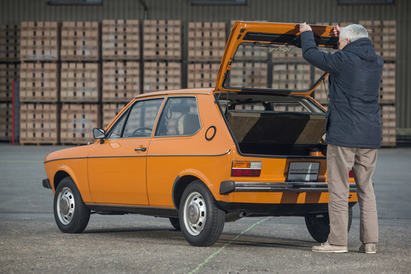 Audi 50 GLS (1977) - praktische Heckklappe, aber hone Ladekante