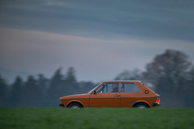 Audi 50 GLS (1977) - vorne hat es deutlich mehr Platz als hinten