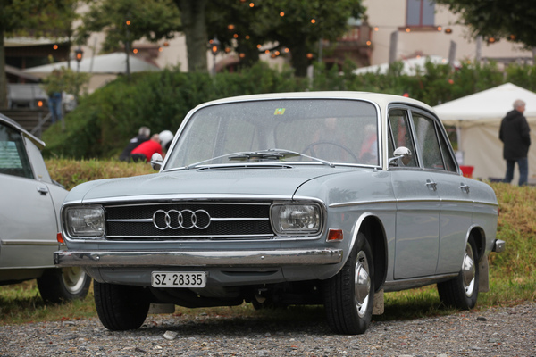 Audi 60 (1970) - viertürig - Albisgütli Classics - Cars & Bikes August 2021