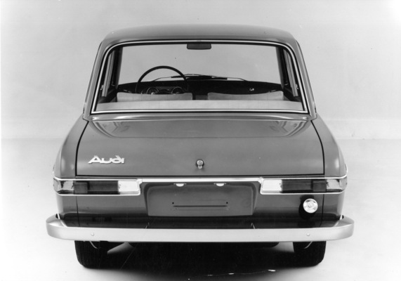 Audi 72 (1965) - Heckansicht