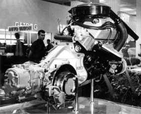 Audi 72 (1965) - der Motor auf der IAA in Frankfurt