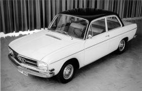 Audi 72 (1965) - hier als zweifarbiges Modell