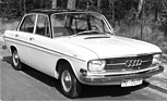 Audi 72 (1966) - viertürige Limousine in freier Wildbahn