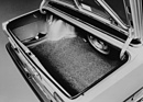 Audi 80 (1977) - Blick in den Kofferraum mit beindruckenden 530 Liter Fassungsvermögen