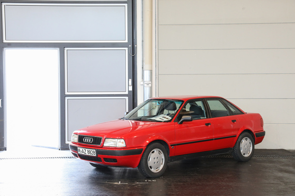 Audi 80 2.0E (1992) - gepflegt und mit unter 100'000 km für EUR 7000 (VB) angeboten - Klassikwelt Bodensee 2024