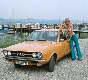 Bild Audi 80 GL (1973) – Das Spitzenmodell trägt Doppelscheinwerfer