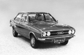 Audi 80 GL (1973) - das GL-Modell hatte Doppelscheinwerfer und eine verbesserte Ausstattung