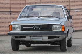 Audi 80 L (1976) - man muss schon genau hinschauen, um sicherzusein, dass es kein Audi 100 ist