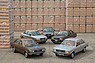 Audi 80 L (1976) - vorne Version nach und vor dem Facelift, dahinter die nächsten zwei Generationen (© Daniel Reinhard, 2022) Audi 80 L (1976) - vorne Version nach und vor dem Facelift, dahinter die nächsten zwei Generationen (© Daniel Reinhard, 2022)