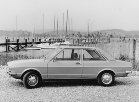 Audi 80 LS (1974) – Ausflug zum Segelhafen Audi 80 LS (1974) – Ausflug zum Segelhafen
