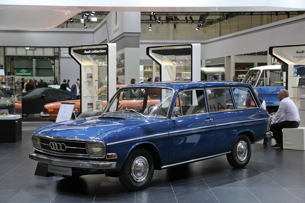 Audi 80 Variant (1967) - eigentlich heissen Audis Kombis Avant, damals gab es aber auch noch einen Variant - Techno Classica Essen 2019