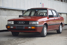 Audi 90 (1986) - als Lot 01 an der Versteigerung der Oldtimer Galerie Toffen am 21. April 2018 Audi 90 (1986) - als Lot 01 an der Versteigerung der Oldtimer Galerie Toffen am 21. April 2018