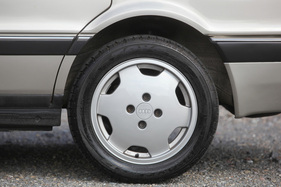 Audi 90 2.3E quattro (1988) - 15-Zoll-Räder