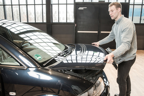 Audi A2 1.4 TDI (2001) – Die Motorhaube wird komplett abgehoben